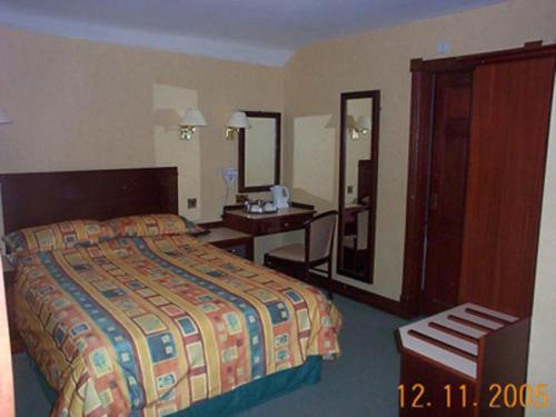 Cedar Tree Hotel Rugeley Phòng bức ảnh
